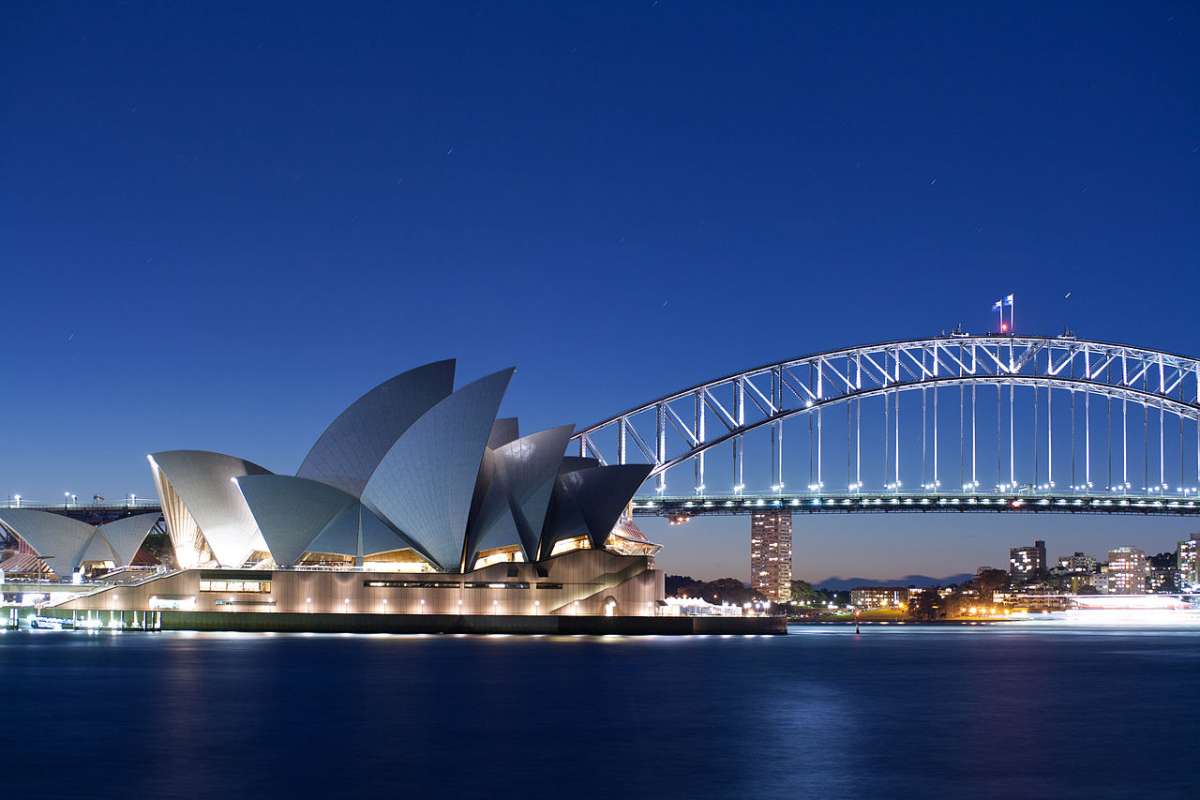 Sydney Opera House and bridge